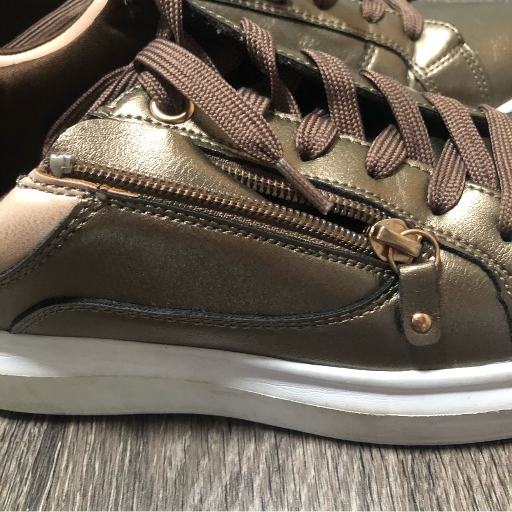 C Guimarães Sneakers - Side Zipper & White Platform Sole - Women's EU 38 US 7.5 - Picture 4 of 10